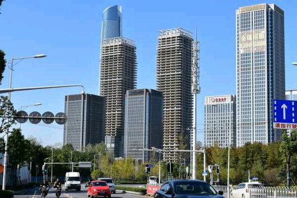 实拍武汉:一座美丽的城市,第一高楼,武汉最繁华的地方在这里